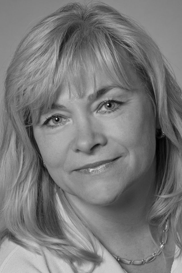 Schwarz-Weiß Portrait von Margit Kaltenbrunner